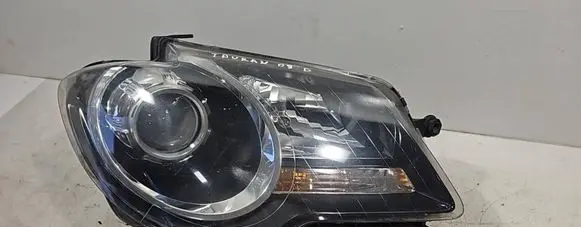 Volkswagen Touran I Headlight/headlamp 0301233204 1T1941006C LE06A6146