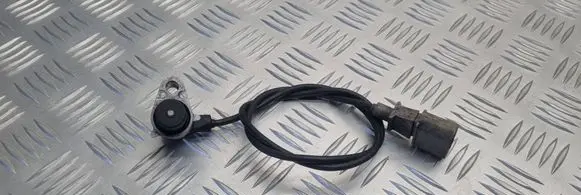 Audi A6 S6 C5 4B Crankshaft position sensor 0281002223 078906433A