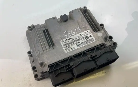 Peugeot 208 Engine control unit/module ECU 9805947580 0281019820