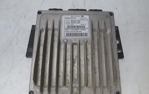 Renault Twingo II Engine control unit/module ECU 8200216661