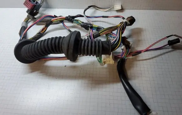 Toyota Avensis T250 Front door wiring loom 8215105490M