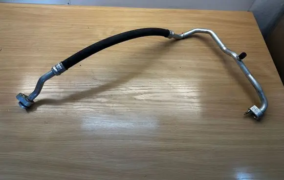 Volkswagen PASSAT B8 Air conditioning (A/C) pipe/hose 5Q0820743M