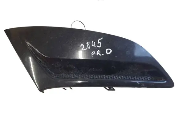 Opel Zafira C Front bumper splitter molding 13300505
