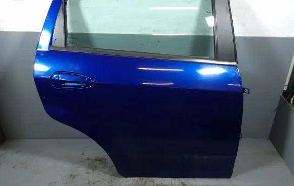 Fiat Punto (199) Rear door