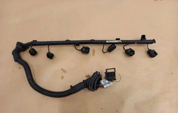 BMW 6 F12 F13 Fuel injector wires 755066604