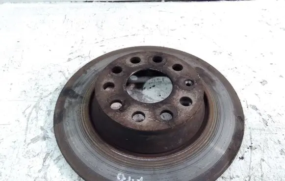 Volkswagen PASSAT B7 Rear brake disc