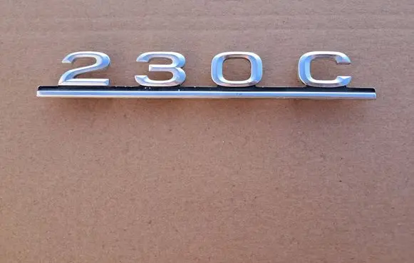 Mercedes-Benz W123 Manufacturer badge logo/emblem 1238171315