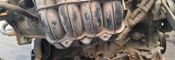 Suzuki Swift I Intake manifold
