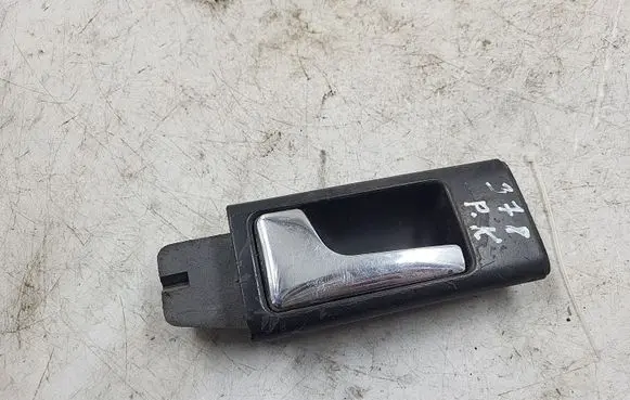 Audi A6 S6 C4 4A Front door interior handle 4A0837019