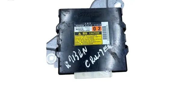 Toyota Urban Cruiser (XP110) Airbag deployment crash/impact sensor 8963052020 0795009402