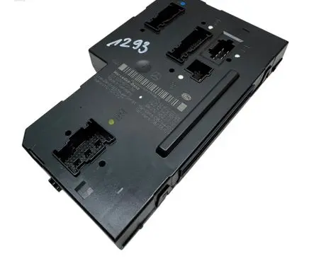 Mercedes-Benz E W212 Fuse module 2129000204 5DK00962036 2125453032