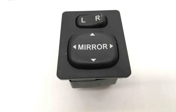 Wing mirror switch