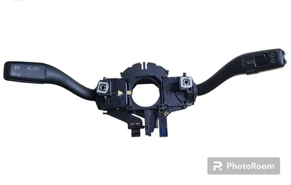 Wiper turn signal indicator stalk/switch