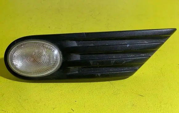 Mini One - Cooper Clubman R55 Front fender indicator light