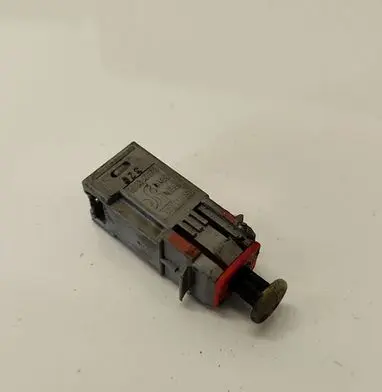 Opel Astra G Brake pedal sensor switch 55701396