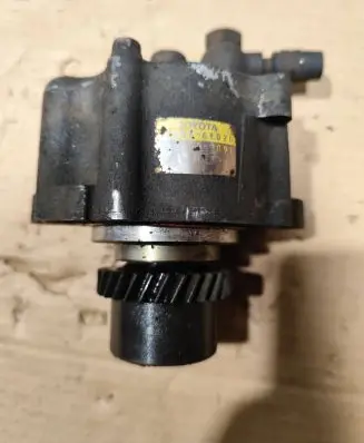 Toyota Land Cruiser (J120) Vacuum pump 2930067020