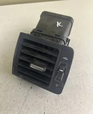 Volvo V50 Dashboard side air vent grill/cover trim 39888287 506001