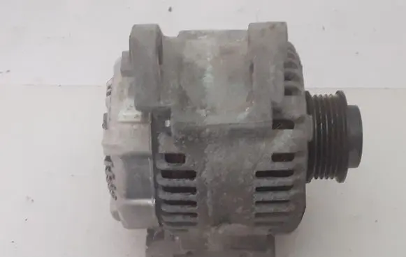 KIA Carnival Generator/alternator 373004X900