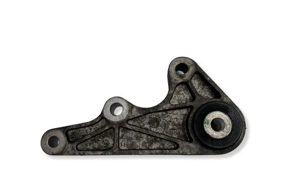 Volvo V40 Gearbox mounting bracket 3M516P093