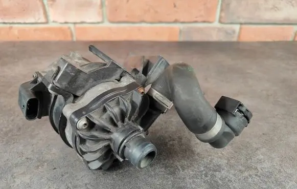 BMW 7 F01 F02 F03 F04 Electric auxiliary coolant/water pump 7566335