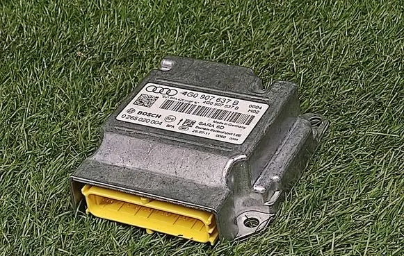 Audi A6 S6 C7 4G Airbag control unit/module 4G0907637B 0265020004