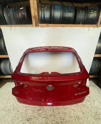 Alfa Romeo Stelvio Truck tailgate 