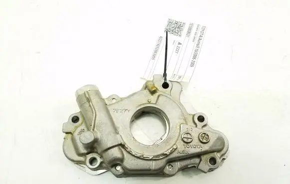 Toyota Auris 150 other engine part 151000D031