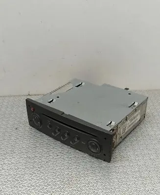 Renault Modus Radio/CD/DVD/GPS head unit 8200607915