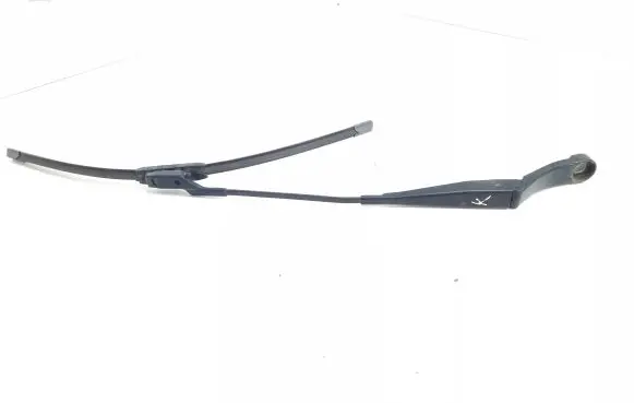 Peugeot 308 Front wiper blade arm 9677256280