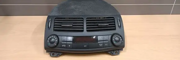 Mercedes-Benz E W211 Climate control unit 2118301990 00015006