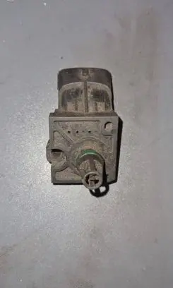 Volvo XC70 Air pressure sensor 8677288