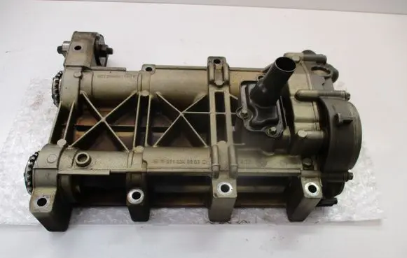 Mercedes-Benz C W203 Oil pump R2710340203 0515900015MIT 271946