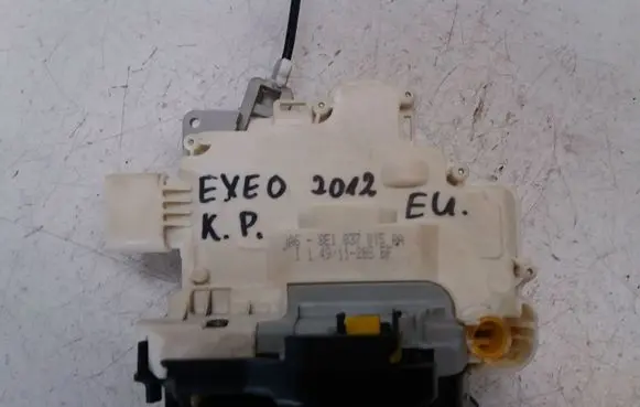Seat Exeo (3R) Front door lock 8E1837015AA