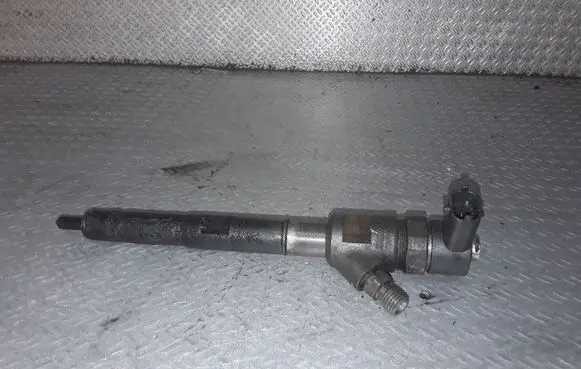 KIA Sorento Fuel injector 0445110275