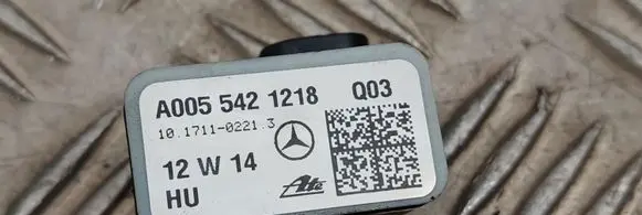 Mercedes-Benz CLS C218 X218 Airbag deployment crash/impact sensor A0055421218