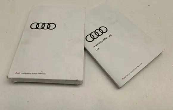 Audi Q3 F3 Owners service history hand book 83A012720AJ