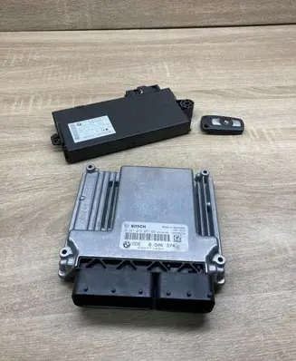 BMW 3 E90 E91 Engine ECU kit and lock set 8506374 9147226