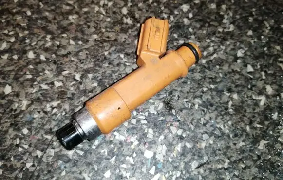 Nissan Pixo Fuel injectors set 008092720