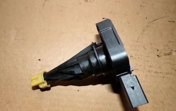 Mazda CX-30 Oil level sensor PX01-10470
