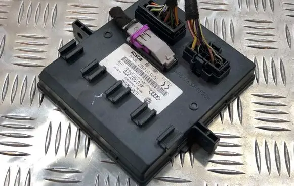 Audi A6 S6 C6 4F Comfort/convenience module 4F0907279