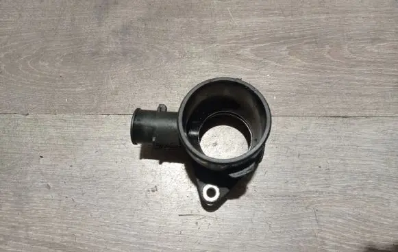 Volvo V40 Breather/breather pipe/hose 1049640S01