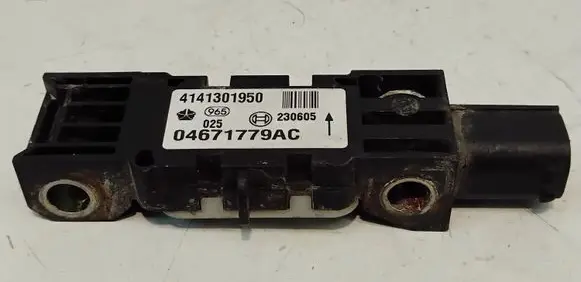 Jeep Grand Cherokee (WK) Airbag deployment crash/impact sensor 4141301950 04671779AC