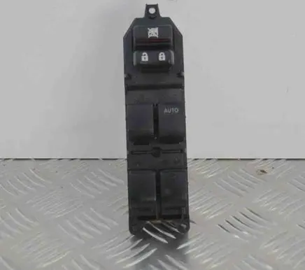 Toyota Verso-S Electric window control switch 192830