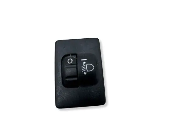 Toyota Yaris Headlight level height control switch 8415202080