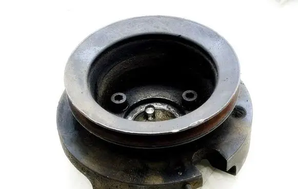 Mercedes-Benz 200 300 W123 Crankshaft pulley 7151381235