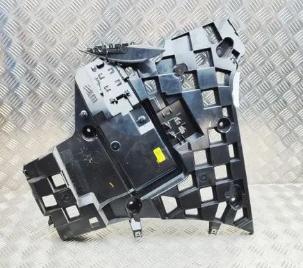 BMW X7 G07 Rear bumper mounting bracket 8084142
