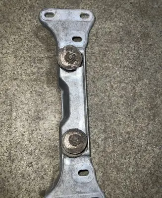 BMW 5 E39 Gearbox mounting bracket 1092476