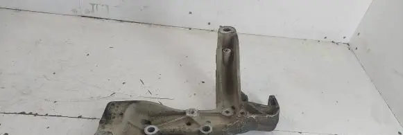 Seat Toledo III (5P) Engine mounting bracket 1K0199285E