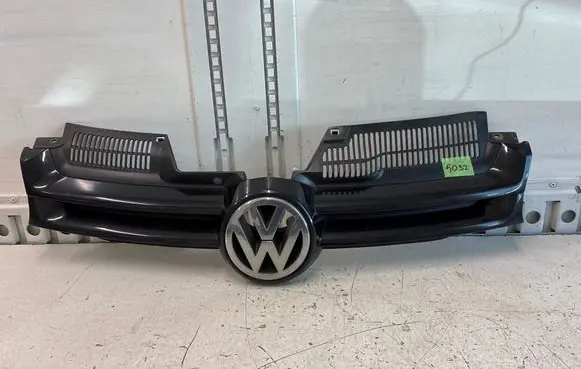 Volkswagen Golf V Front bumper upper radiator grill 1K0853655
