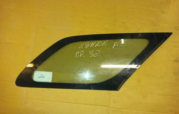 Citroen Xsara Picasso Rear side window